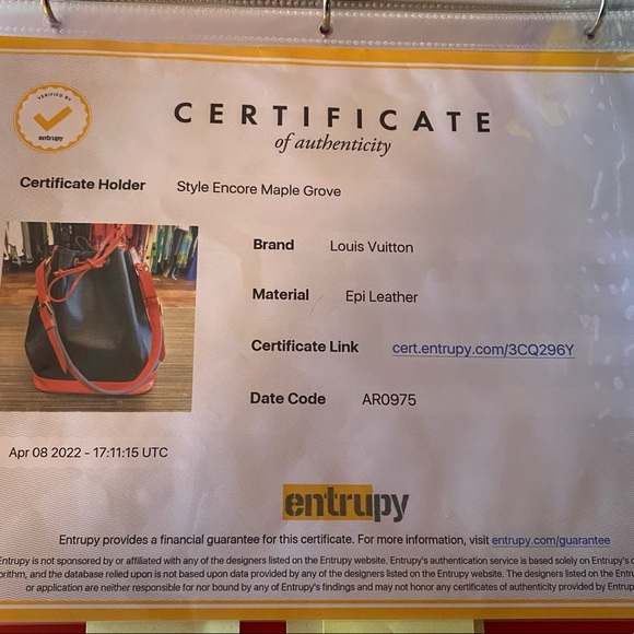 Louis Vuitton Epi Noé Bucket Bicolor Gm Shoulder Bag w/ Authenticity Certificate - Picture 10 of 11